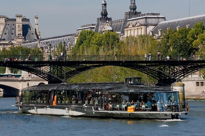 Early evening Dinner Cruise with drinks by Bateaux Parisiens — photo 11
