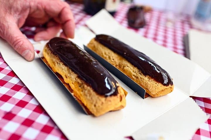 Paris Bakery Food Tour Chocolate Macarons and 10 Sweet Tastings — photo 9