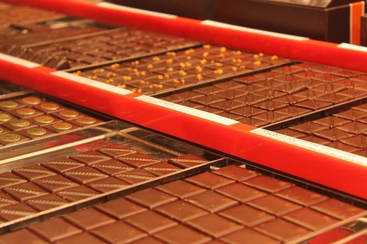 Paris Bakery Food Tour Chocolate Macarons and 10 Sweet Tastings — photo 5
