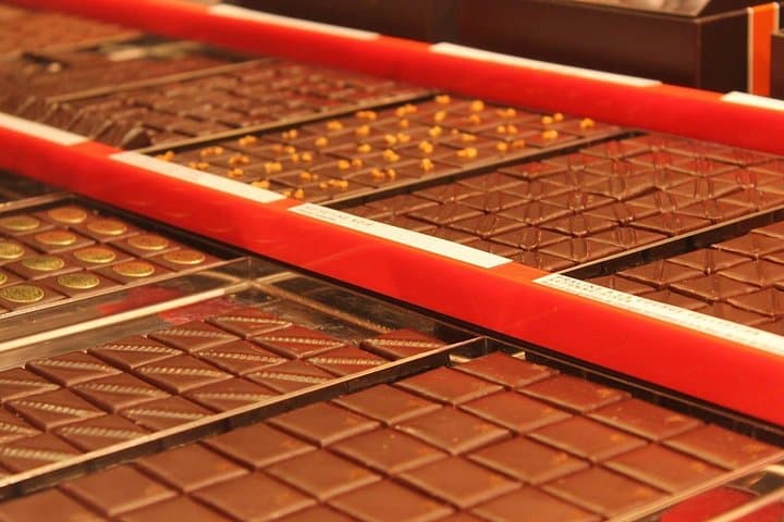 Paris Montmartre Chocolates and Pastry Private Food Tour — photo 17