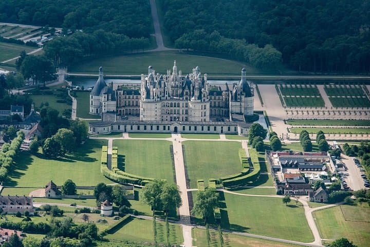 Loire Valley Castles Day Trip from Paris with Complementary Wine — photo 12