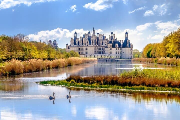 Loire Valley Castles Day Trip from Paris with Complementary Wine — photo 1