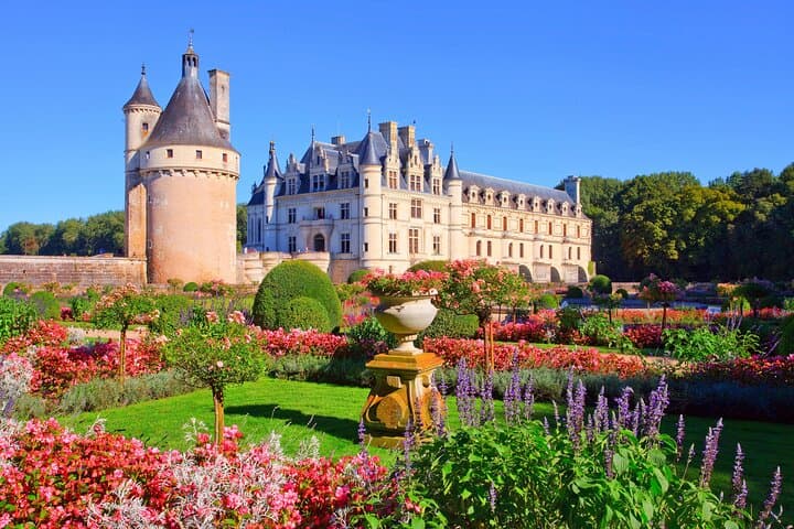 Loire Valley Castles Day Trip from Paris with Complementary Wine — photo 3