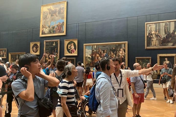 Paris Louvre 6-people Tour with Pre-Reserved Tickets — photo 1