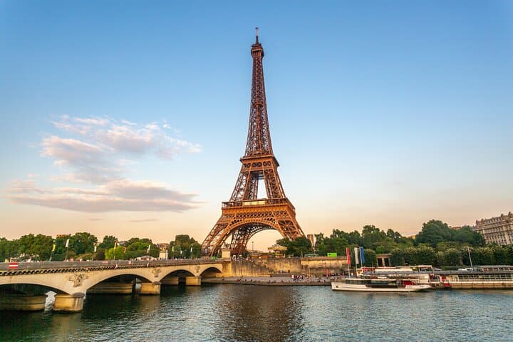 Eiffel Tower Climbing Stairs Experience & Optional Summit Upgrade — photo 2