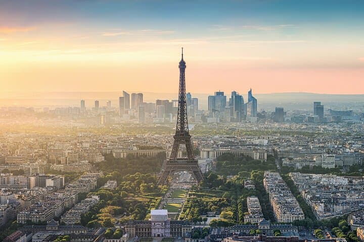 Eiffel Tower Elevator Tour with Optional Summit & Cruise Access — photo 2