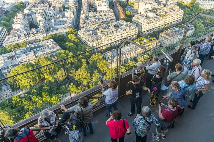 Eiffel Tower Elevator Tour with Optional Summit & Cruise Access — photo 9