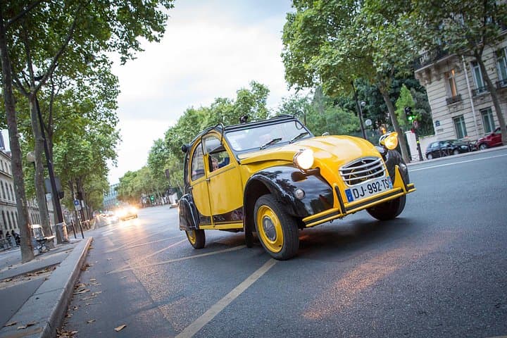 Discover Paris with a Local in his Unique Vintage Car — photo 20