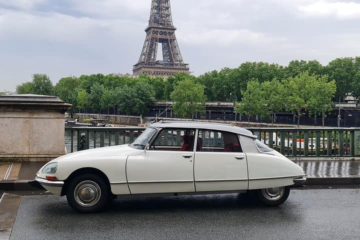 Vintage Car Paris Tour Citroën DS with open roof Paris City Tour — photo 10
