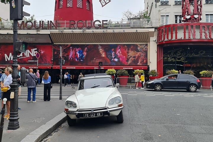 Vintage Car Paris Tour Citroën DS with open roof Paris City Tour — photo 9