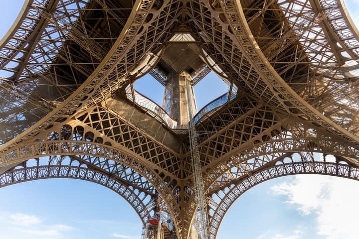 Paris: Eiffel Tower Guided Tour by Elevator — photo 13