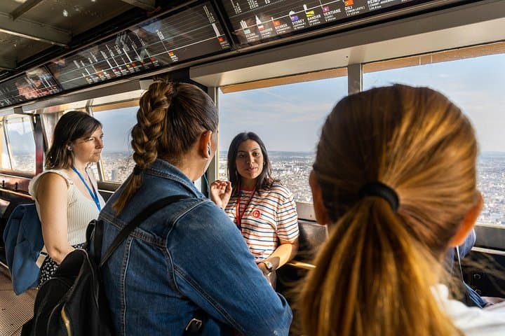 Paris: Eiffel Tower Guided Tour by Elevator — photo 5