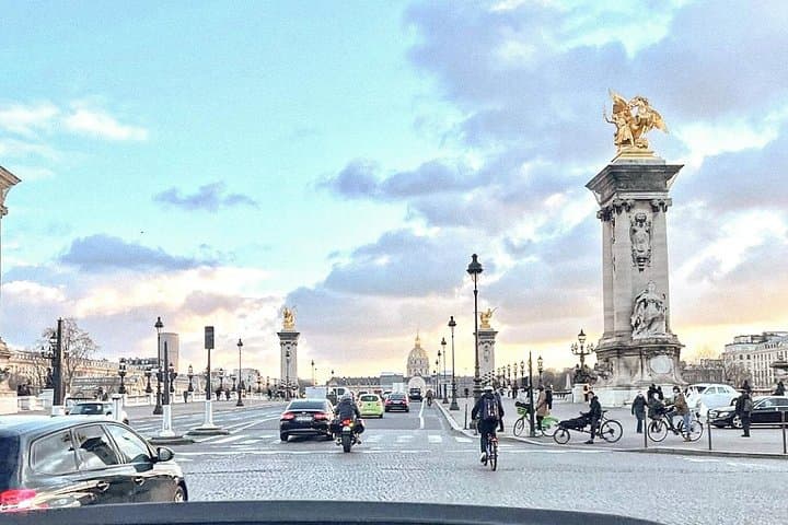 The Essentials of Paris in a Classic Open Top Car Citroën DS — photo 17