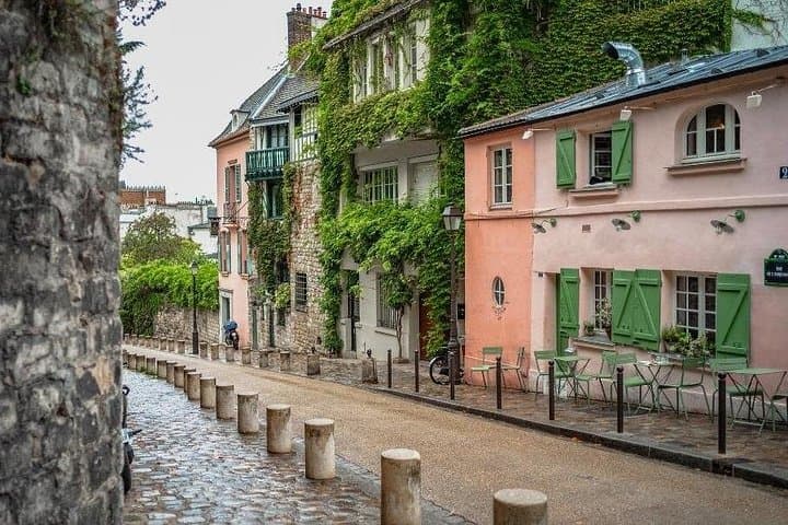 Montmartre Tour with a Local Guide: Private & 100% Personalized — photo 20