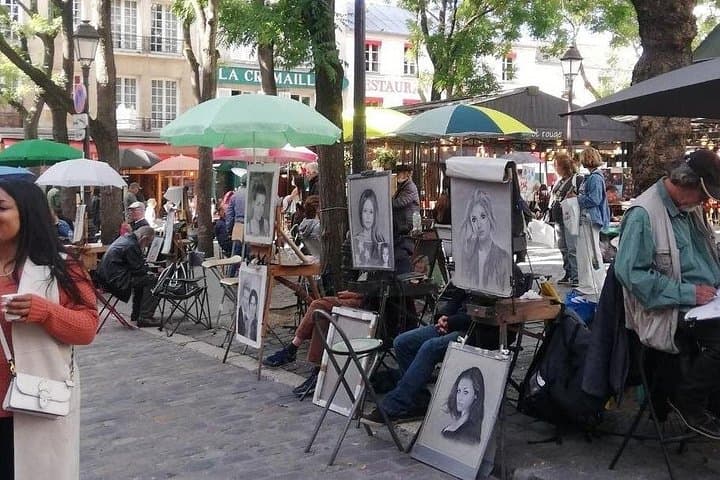 Montmartre Tour with a Local Guide: Private & 100% Personalized — photo 10
