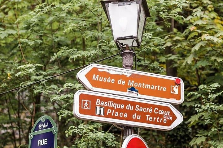 Montmartre Tour with a Local Guide: Private & 100% Personalized — photo 13