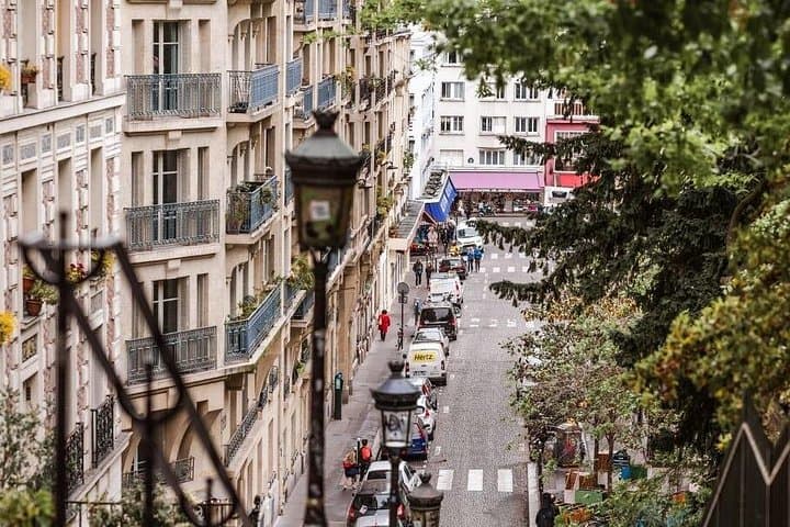 Montmartre Tour with a Local Guide: Private & 100% Personalized — photo 6