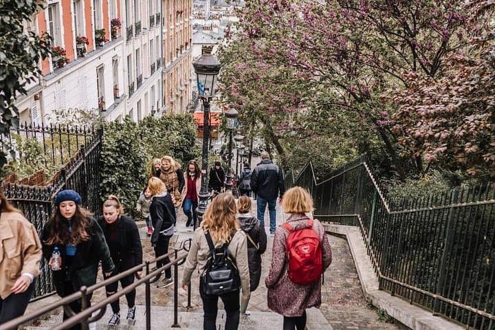 Montmartre Tour with a Local Guide: Private & 100% Personalized — photo 4
