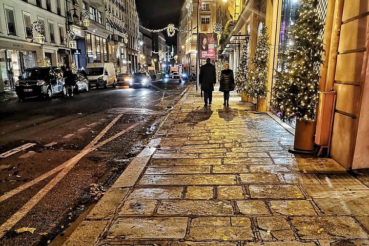 Paris City of Fashion History Private Guided Walking Tour — photo 7