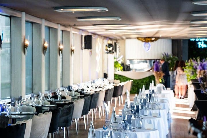 Paris Gourmet Dinner Seine River Cruise with Singer and DJ Set — photo 16