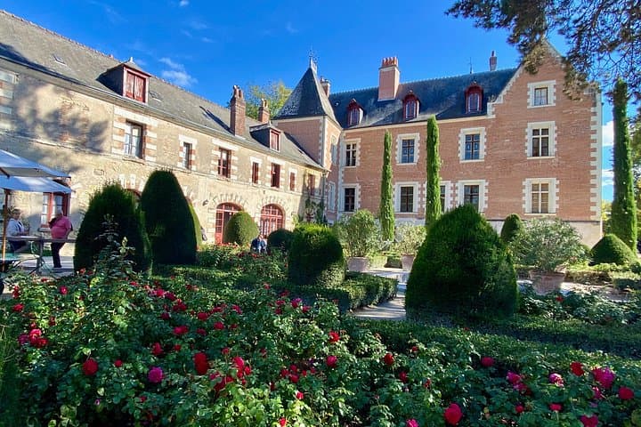 Loire Valley Castles Chenonceau Amboise & Da Vinci Small Group — photo 18
