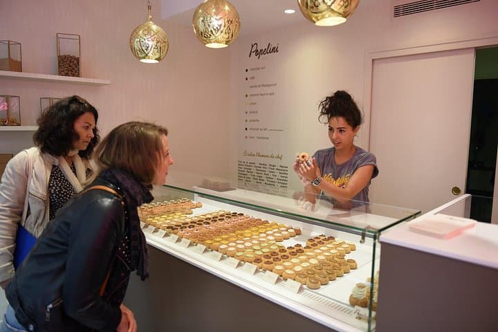 Paris Food Tour in South Montmartre with Artisan Tastings — photo 5