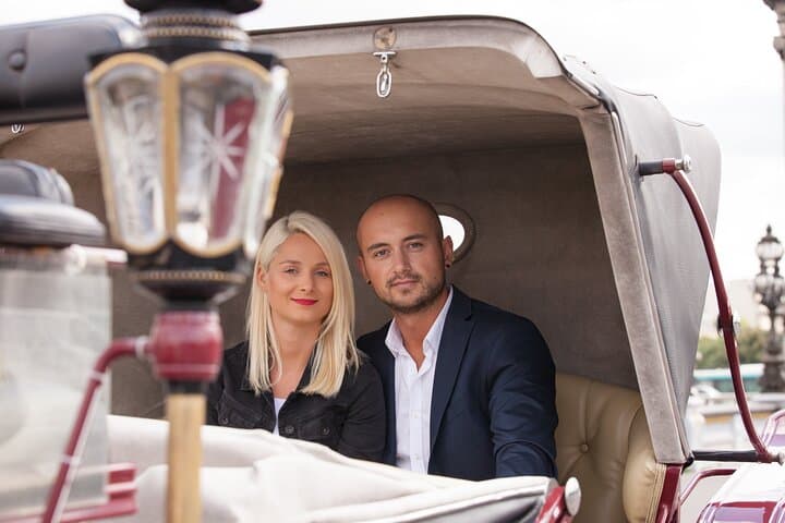 Paris Private Romantic Horse & Carriage Ride — photo 6