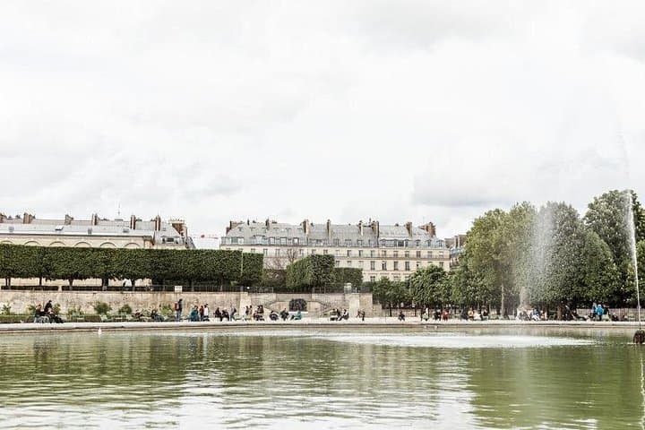 Le Marais Walking Tour with a Local - Private & Custom (2-3hrs) — photo 9