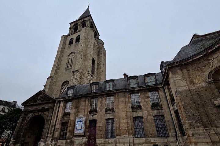 Paris Saint Germain Private Walking Tour with Cruise Option — photo 10