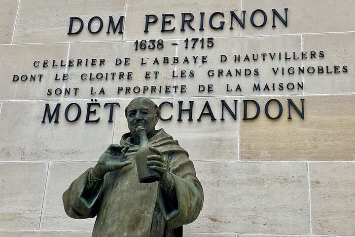 GRAND VINTAGE Moet et Chandon Veuve Clicquot Cellars & Tastings — photo 7