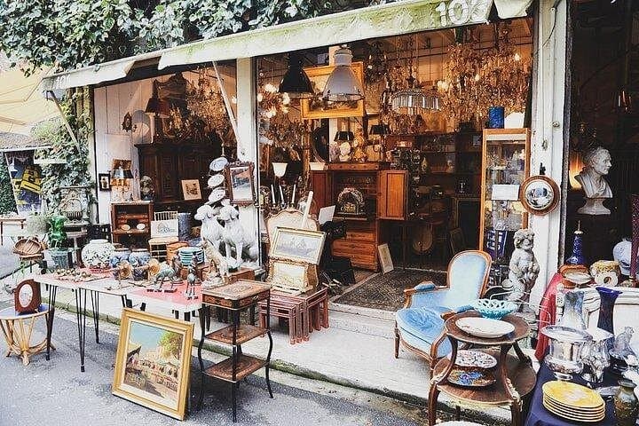 Les Puces de Saint Ouen Flea Market Private Tour in Paris — photo 1