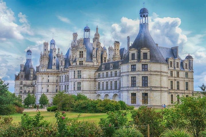 Full-Day Private Tour to Châteaux of the Loire without Guide — photo 1