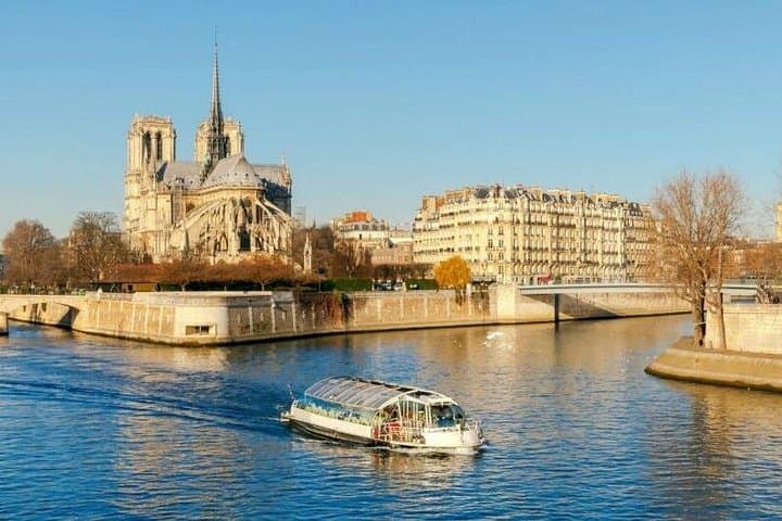 VIP Paris in a Day: Montmartre, Louvre, Île de la Cité, Cruise — photo 4