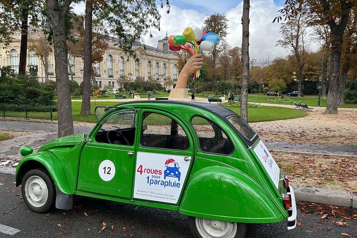 Private tour Paris Sightseeing 2 hours in Citroën 2CV — photo 6