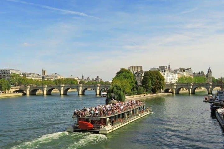 Arc de Triomphe and Seine River Cruise — photo 7