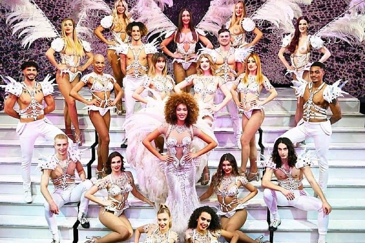 Paris Paradis Latin Cabaret Dinner and Show — photo 18