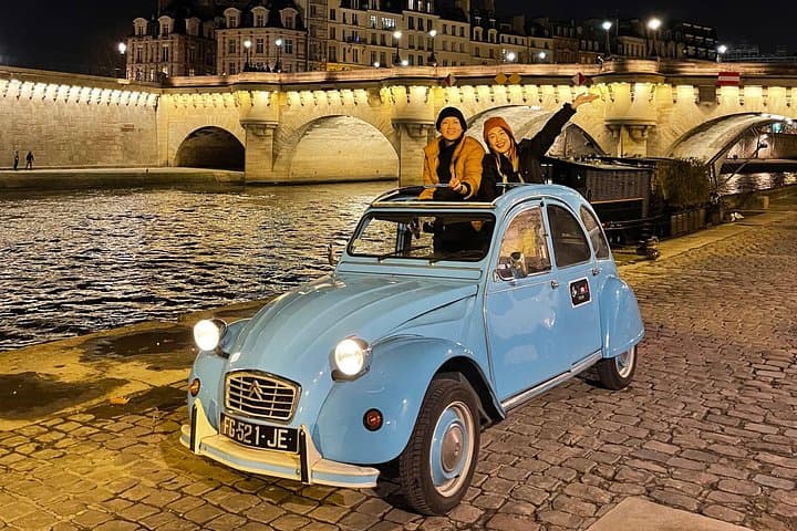 2-hour Private Night Ride in a Citroën 2CV in Paris — photo 4