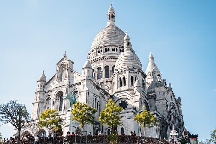 Private Tour of Montmartre in a Citroën Classic — photo 2