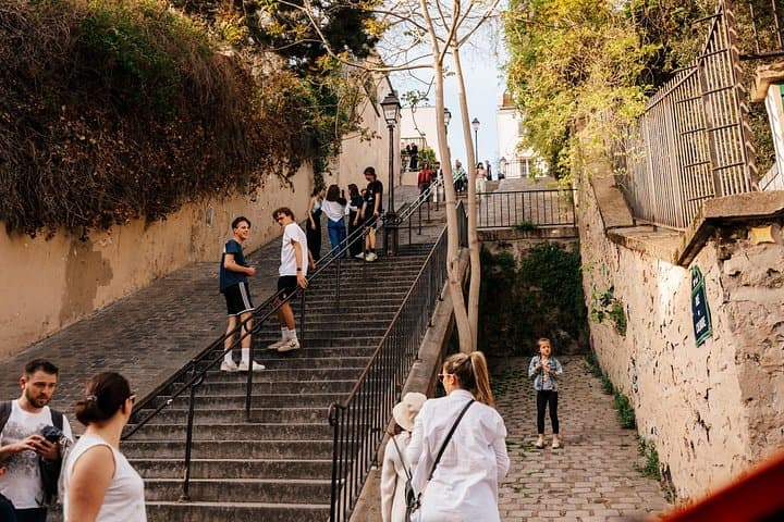 Private Tour of Montmartre in a Citroën Classic — photo 18