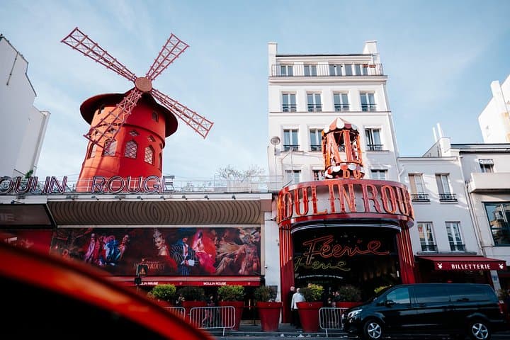 Private Tour of Montmartre in a Citroën Classic — photo 20