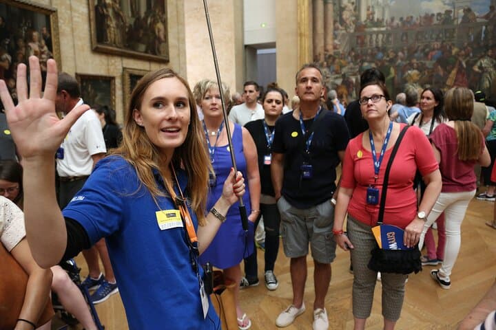 Louvre Museum Masterpieces Guided Tour with Access — photo 3