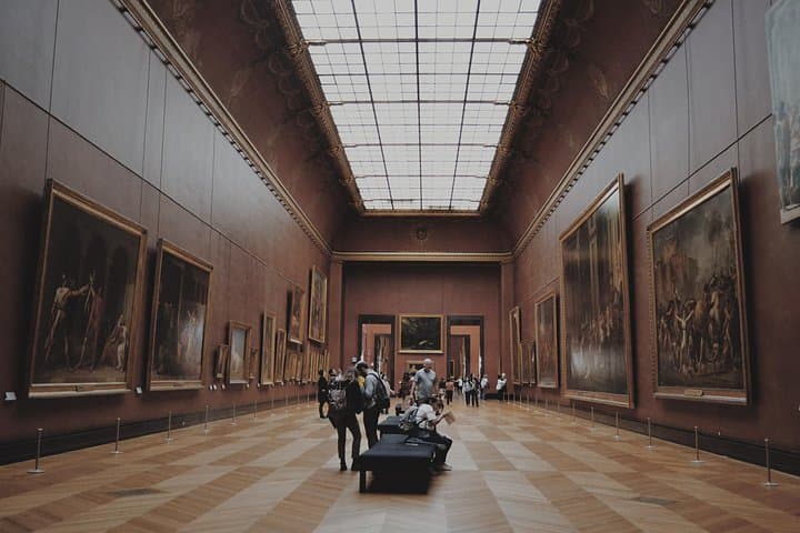 Louvre Museum Private Guided Tour with Access — photo 13