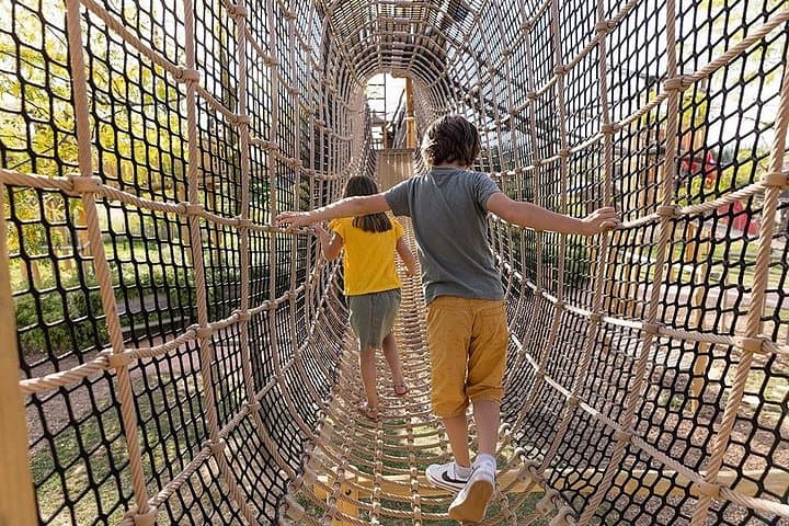 Parrot World Immersive Wildlife Park Entry Ticket next to Paris — photo 7