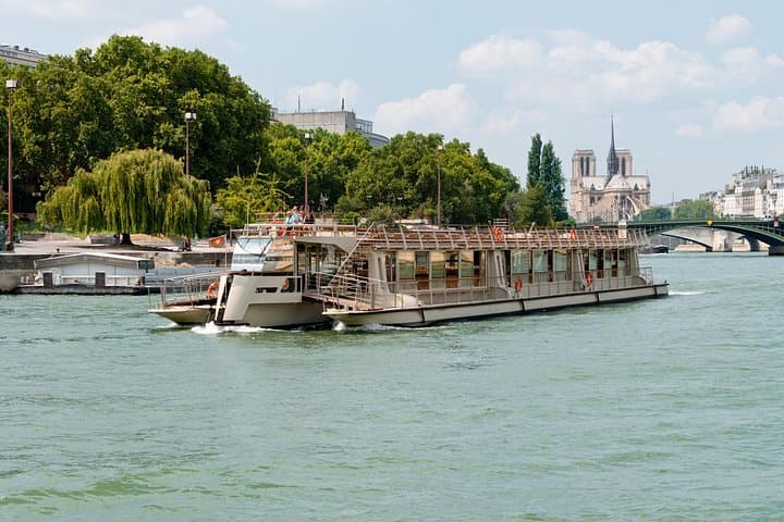 Guided Tour of the Louvre Museum with Seine River Cruise Ticket — photo 13