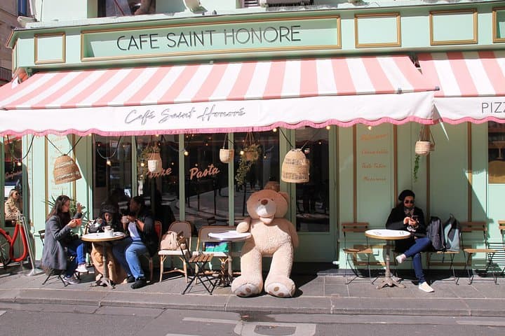 Private Screen to Streets: A TV Show-inspired Paris Walking Tour — photo 2