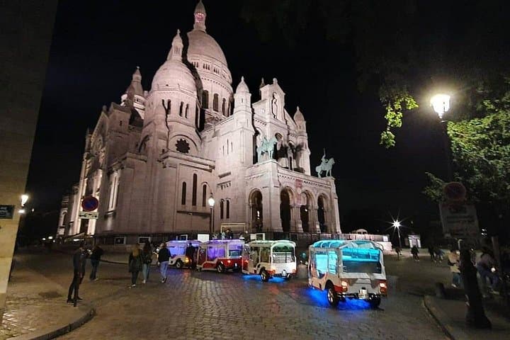 Paris by night in a Private Tuktuk Tour — photo 1