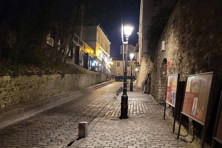 Paris by night in a Private Tuktuk Tour — photo 5