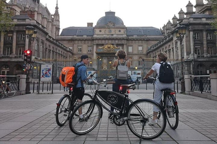 Explore Paris Highlights by Bike — photo 20