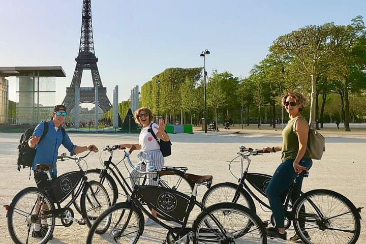 Explore Paris Highlights by Bike — photo 6