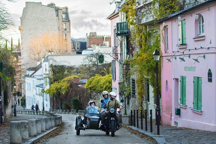 Paris Private Flexible Duration Guided Tour on a Vintage Sidecar — photo 3
